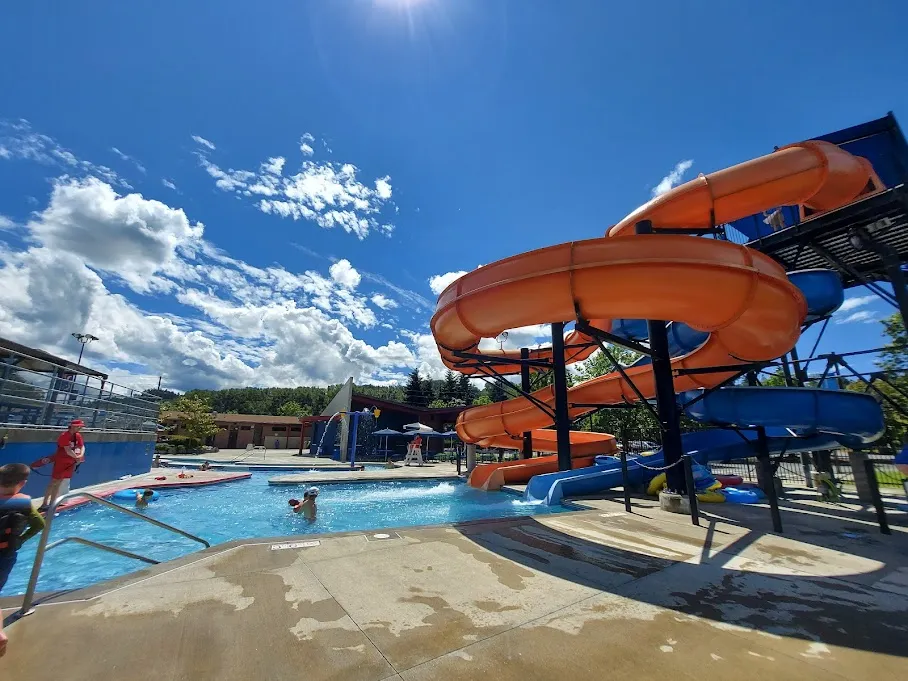 Henry Moses Aquatic Center